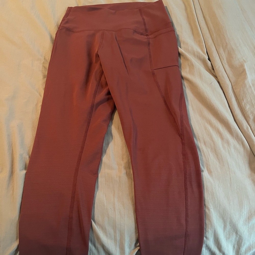 Athletic leggings
